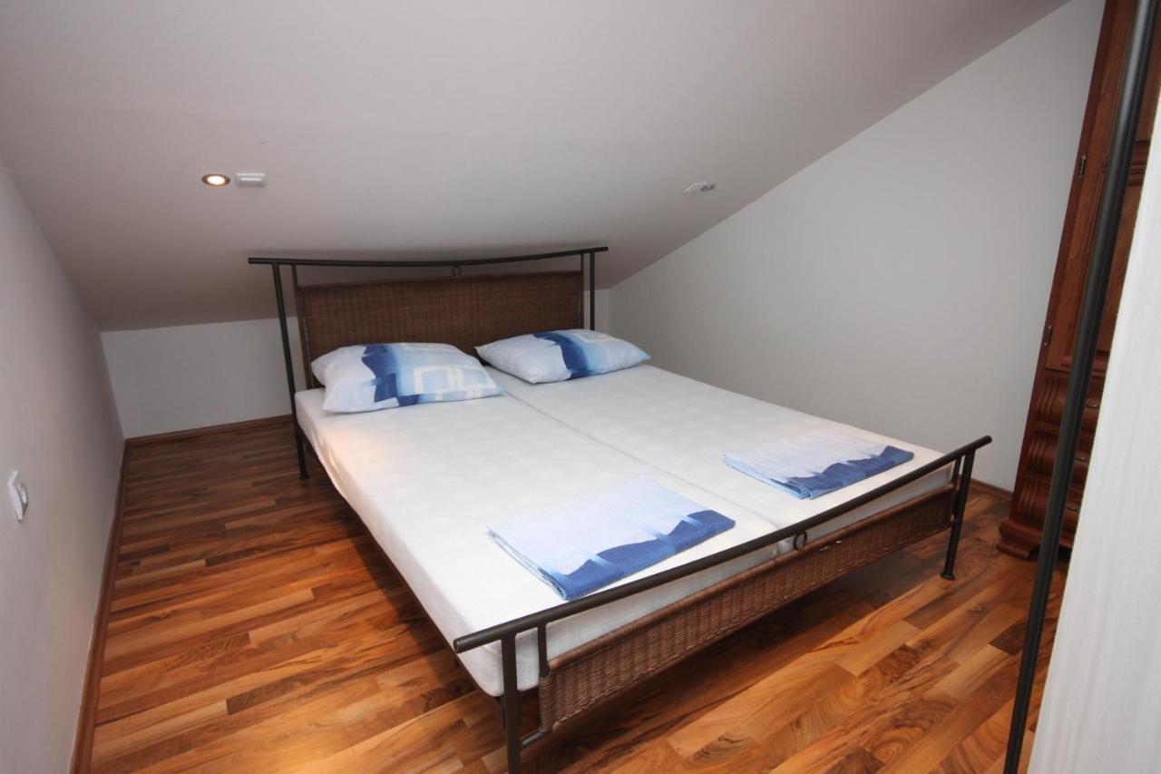 Apartments By The Sea Gradac, Makarska - 6661 Gradac  Kültér fotó
